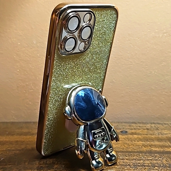 NEW!14promax Gold Glitter Phone Case with Fold Out Space Man Stand!! - Picture 1 of 9